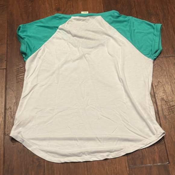 Medium Green and White Raglan Short Sleeve Tee - Picture 6 of 8